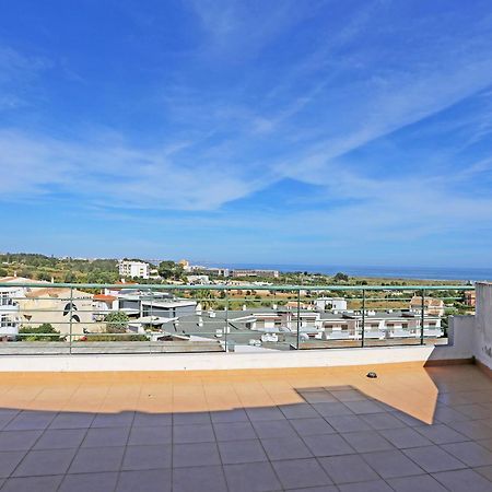 P - Meia-Praia Seaview Guesthouse 라고스 외부 사진