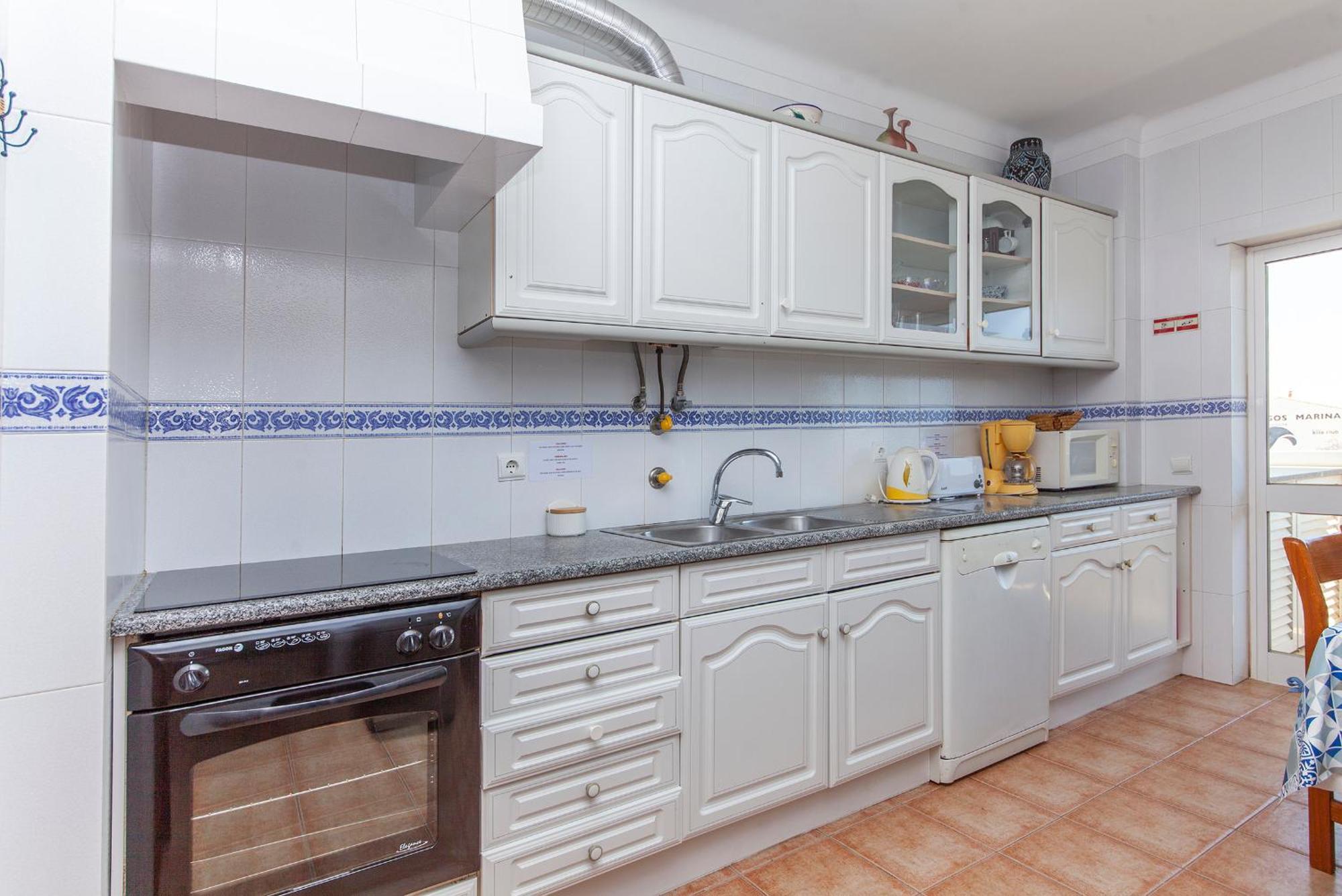 P - Meia-Praia Seaview Guesthouse 라고스 외부 사진
