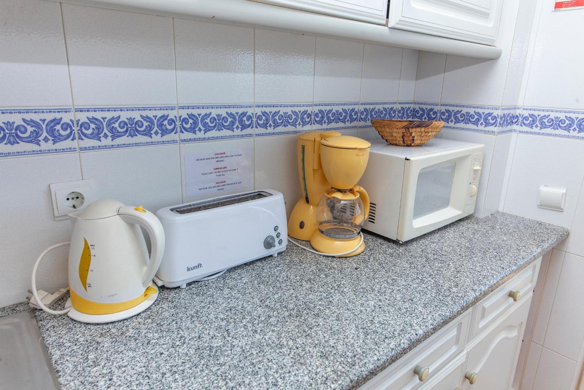 P - Meia-Praia Seaview Guesthouse 라고스 외부 사진