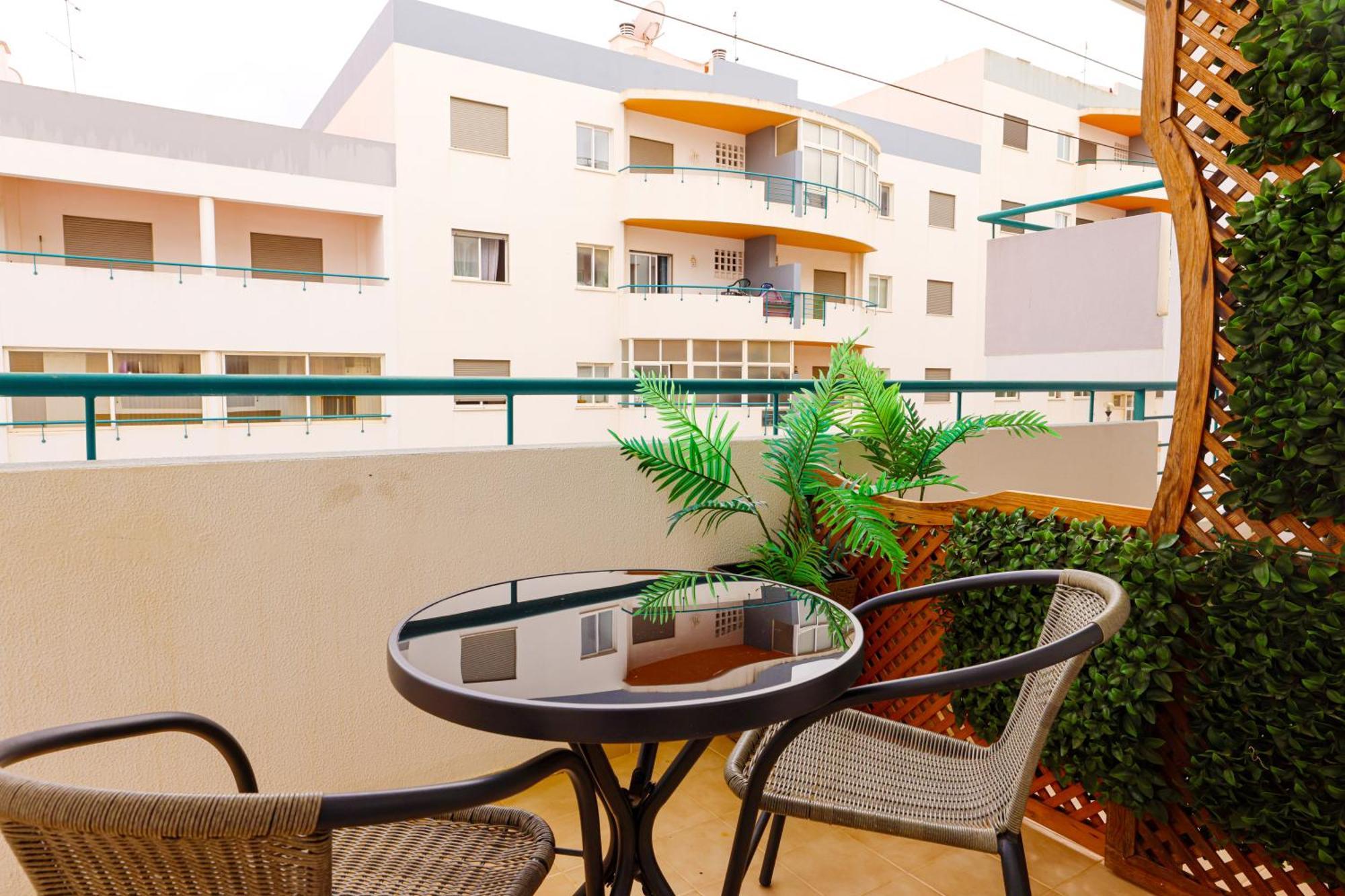 P - Meia-Praia Seaview Guesthouse 라고스 외부 사진