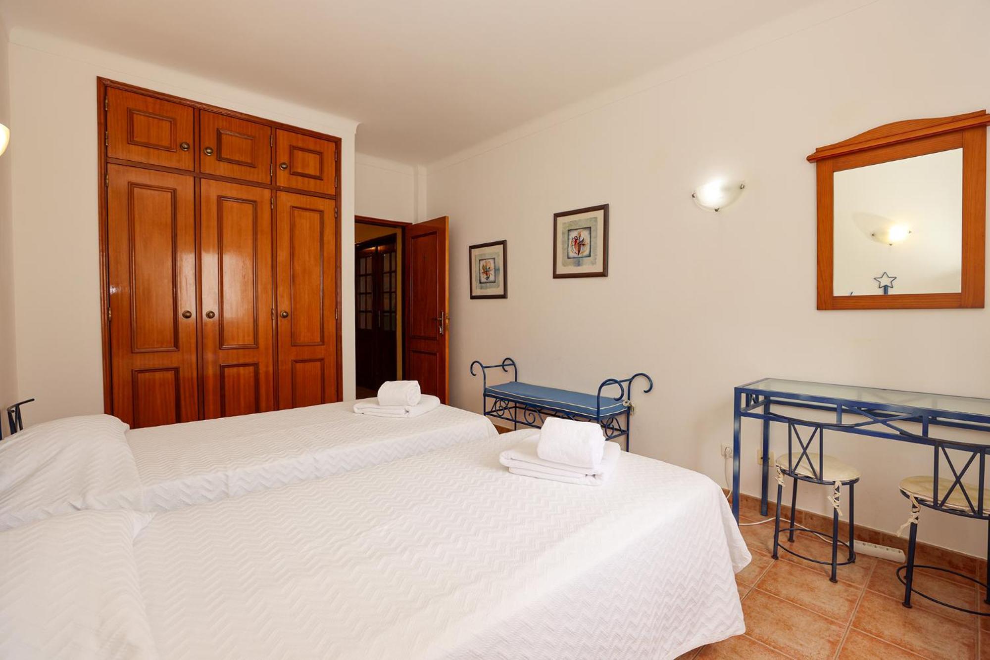 P - Meia-Praia Seaview Guesthouse 라고스 외부 사진
